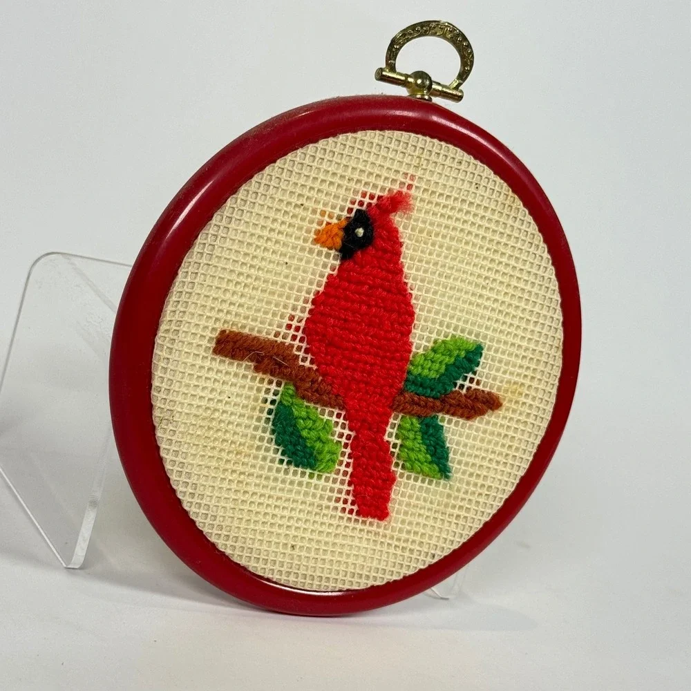Vintage Cardinal Needlepoint Wall Hanging‎ Red Plastic Hoop Framed Bird Decor